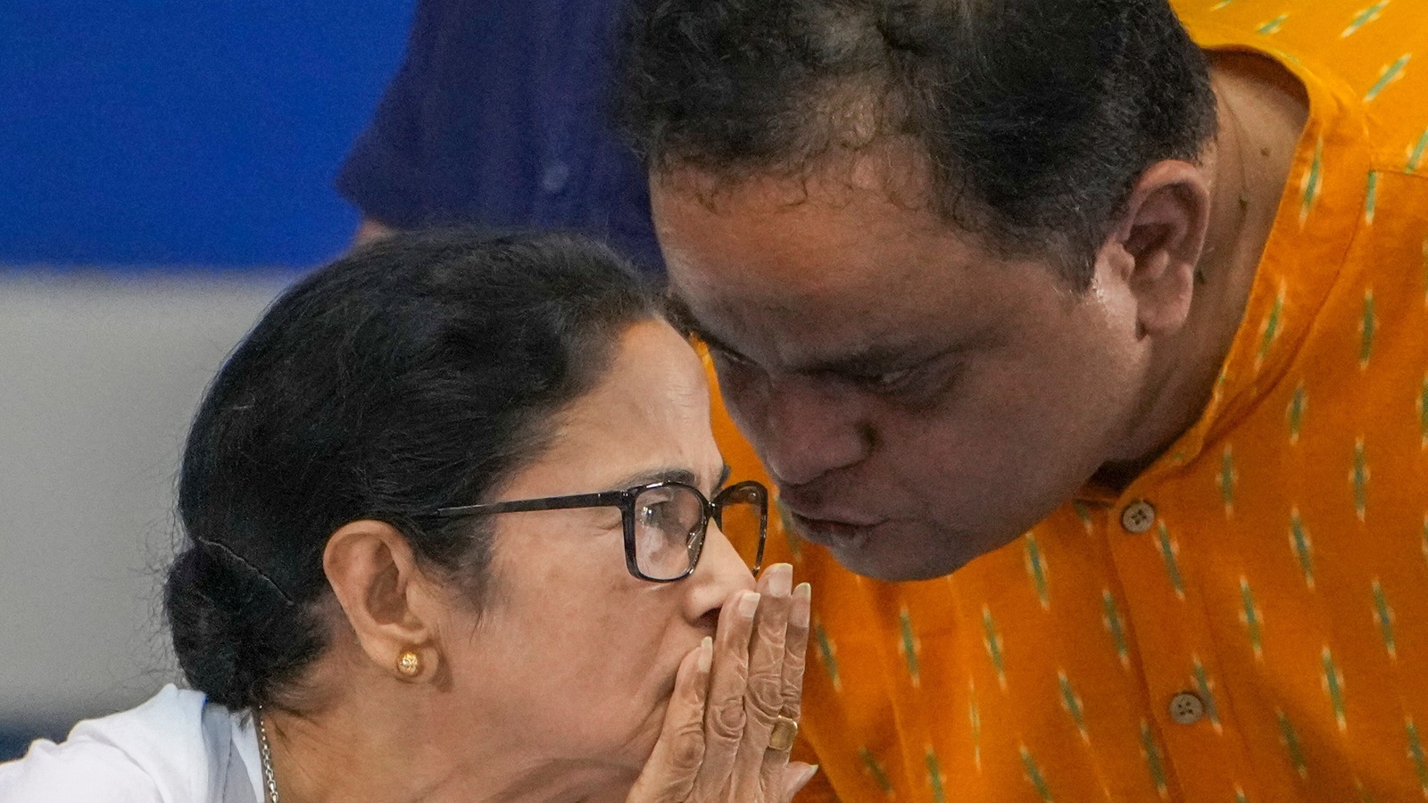 তৃণমূলের অন্দরে বাড়ছে ভাঙনের আতঙ্ক জল্পনায় ব্রাত্য বসুসহ একাধিক নেতা