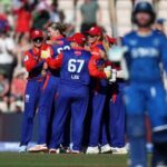 শ্বাসরুদ্ধকর লড়াইয়ে ১ রানের জয় দিয়ে পয়েন্ট টেবিলের শীর্ষে সাউদার্ন ব্রেভ