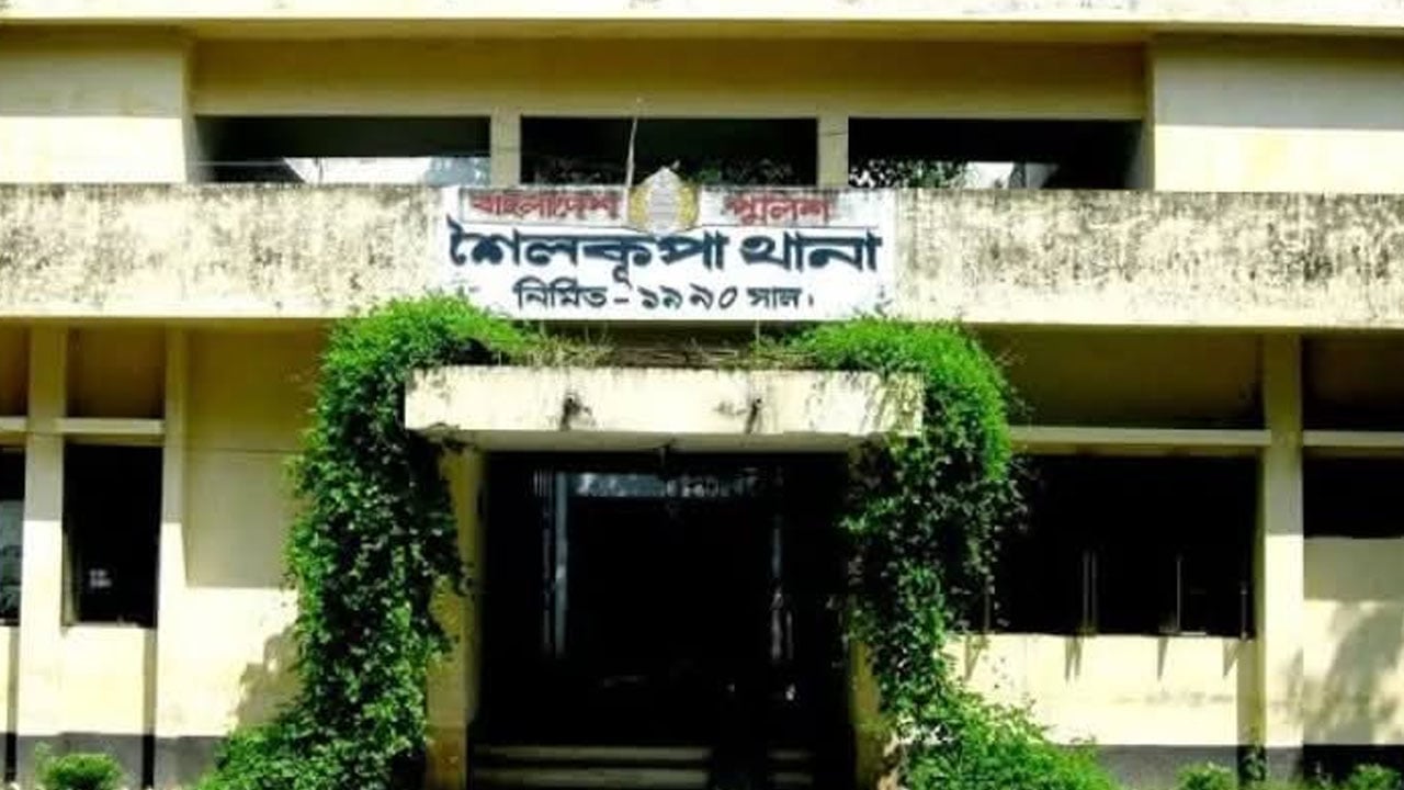 ঝিনাইদহে সাপের কামড়ে বৃদ্ধ চা দোকানির মৃত্যু
