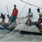 হাওরে মাছ ধরায় নিষেধাজ্ঞা কর্মহীন নেত্রকোনার হাজারো জেলে পরিবার মানবিক সংকটে