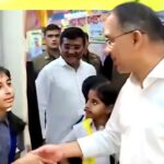 প্রধানমন্ত্রীর সঙ্গে সাক্ষাতের সুযোগ পেল মাদারীপুরের খুদে শিক্ষার্থী আসফিয়া জাহান রোশনী