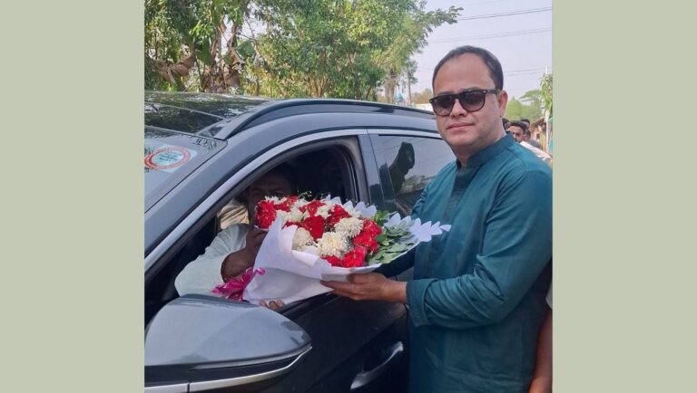 ছাগলনাইয়ায় সরকারি বালু লোপাট ও সংঘর্ষের ঘটনায় আলমগীর সিদ্দিকী গ্রেপ্তার