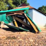 সুনামগঞ্জের তাহিরপুরে পাহাড়ি ঢলে শতাধিক ঘরবাড়ি বিধ্বস্ত সহায়সম্বলহীন দুর্গত পরিবারগুলো