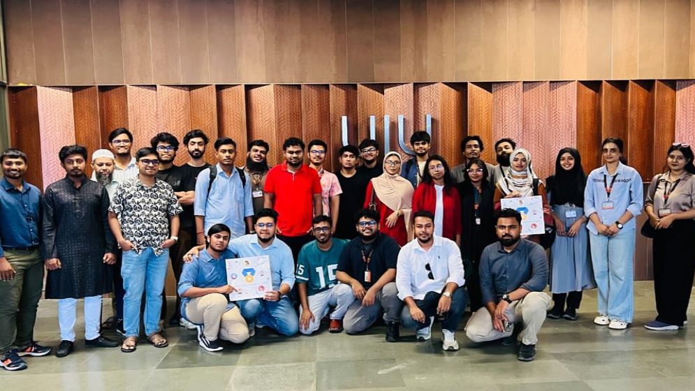 ঢাকায় গুগলের প্রযুক্তিগত দক্ষতা বৃদ্ধিতে তরুণদের নিয়ে কর্মশালা অনুষ্ঠিত