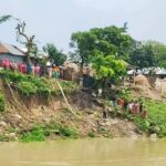 পদ্মার করাল গ্রাসে বিলীন হওয়ার পথে কুষ্টিয়ার ফয়জুল্লাহপুর গ্রাম