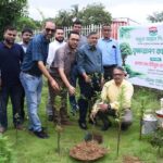 পতেঙ্গায় যমুনা অয়েলের টার্মিনাল এলাকায় ২০০ বৃক্ষরোপণ কর্মসূচি পালন
