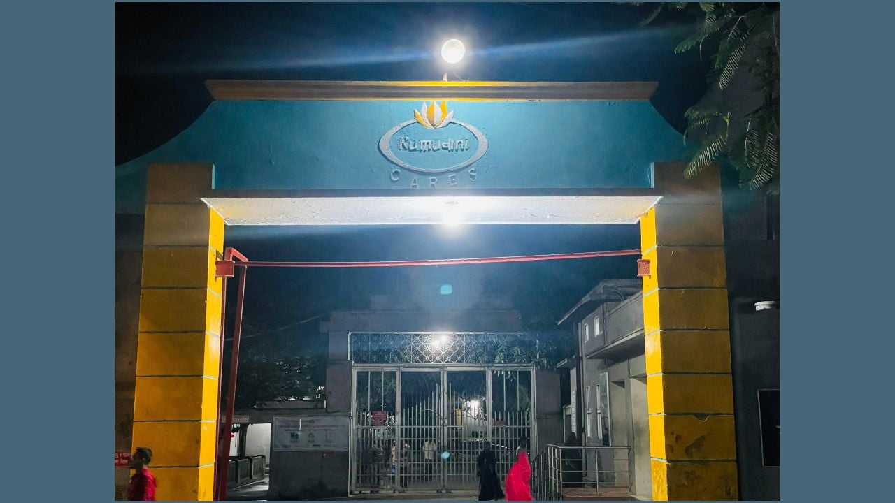 টাঙ্গাইলে নৌকা ভ্রমণে বিদ্যুৎস্পৃষ্টে দুই যুবকের মৃত্যু আহত চার