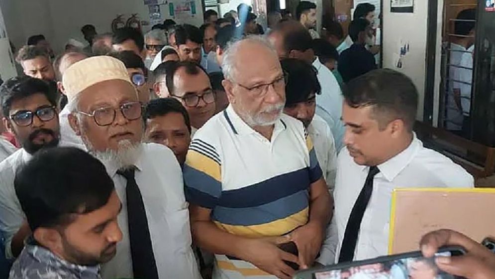 শাপলা চত্বর সহিংসতা মামলায় লতিফ সিদ্দিকী আন্তর্জাতিক অপরাধ ট্রাইব্যুনালে হাজির