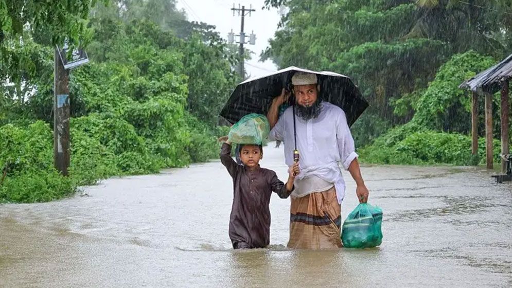 বন্যা মোকাবিলায় স্বাস্থ্য অধিদপ্তরের সাত দফা জরুরি নির্দেশনা