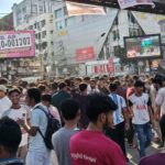শিক্ষামন্ত্রীর পদত্যাগ ও পরীক্ষা বাতিলের দাবিতে রাজপথে বিক্ষুব্ধ শিক্ষার্থীরা