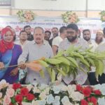 সাড়ে ৫ ঘণ্টা দেরিতে অনুষ্ঠানে এমপি মজিবর রহমান সরোয়ার কৃষকদের চরম ভোগান্তি