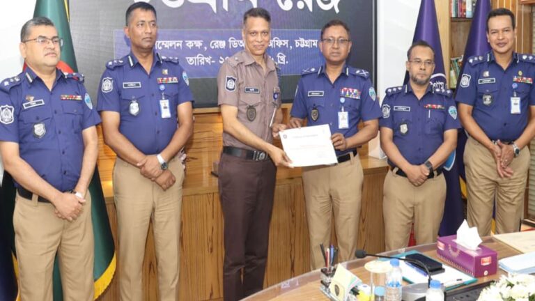 কক্সবাজার সদর থানার ওসির বিশেষ সম্মাননা অর্জন