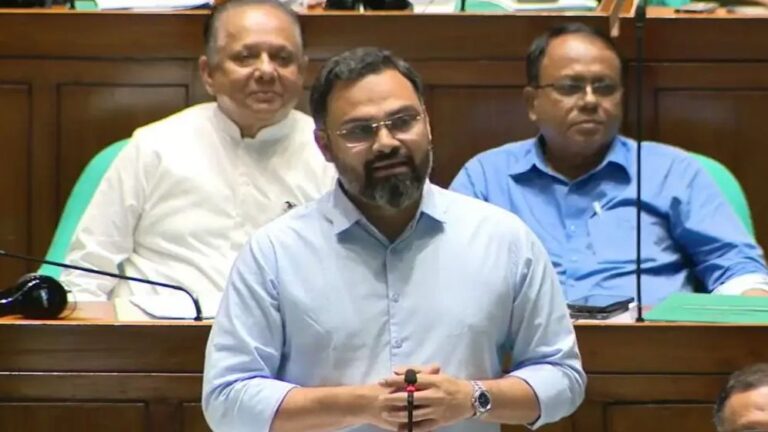 বিশ্বকাপের উন্মাদনায় সহিংসতা পরিহারের আহ্বান ক্রীড়া প্রতিমন্ত্রীর