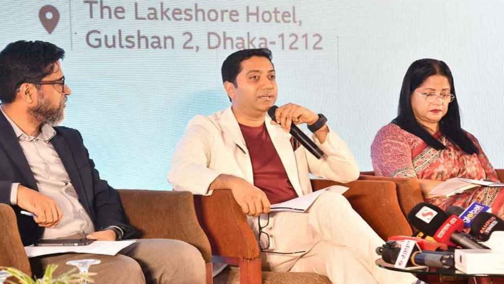 প্রাথমিক শিক্ষার্থীদের ডিজিটাল ডিভাইসের আওতায় আনার পরিকল্পনা সরকারের