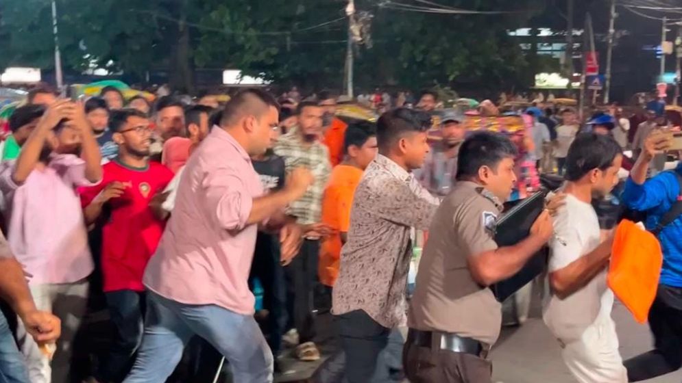 ঢাবিতে পবিত্র কোরআনের তাফসির গ্রন্থে অগ্নিসংযোগের ঘটনায় অভিযুক্ত যুবক কারাগারে