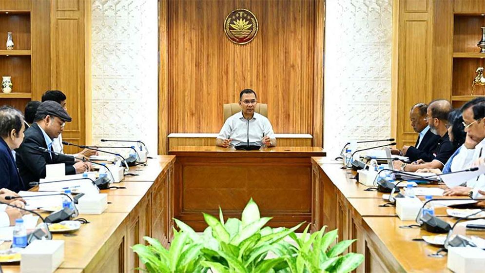 ঢাকার ৫০ গুরুত্বপূর্ণ স্থানে বসবে স্বয়ংক্রিয় ট্রাফিক লাইট প্রধানমন্ত্রীর নির্দেশ