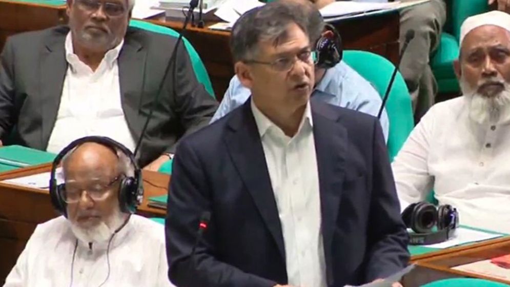 শেখ হাসিনা দেশে ফিরলে গ্রেপ্তার করে রায় কার্যকর করা হবে: স্বরাষ্ট্রমন্ত্রী
