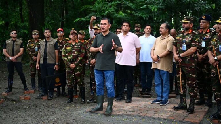 সেনাবাহিনীর প্রশিক্ষণ ও সক্ষমতা পরিদর্শন করলেন প্রধানমন্ত্রী
