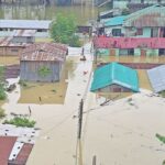 পাহাড়ি ঢল ও বন্যায় বিচ্ছিন্ন বান্দরবান, পানিবন্দি হাজারো মানুষ