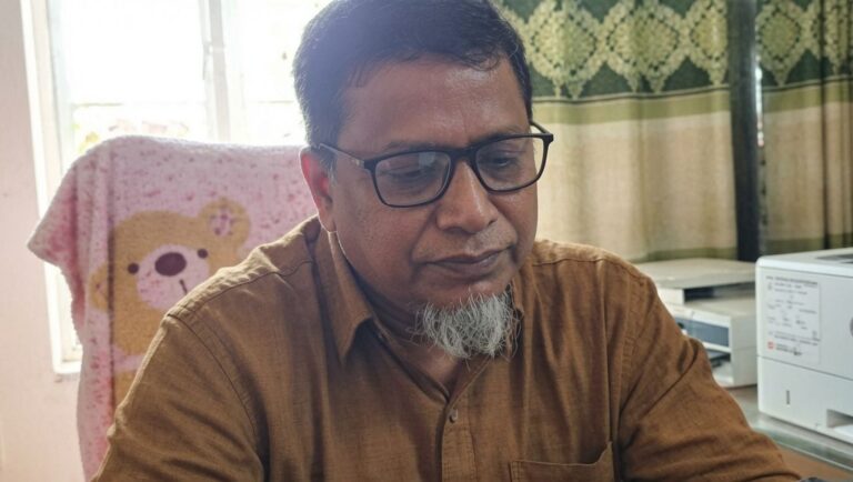 অর্থ আত্মসাৎ ও অনিয়ম, নলছিটি পৌরসভার সহকারী প্রকৌশলীর বেতন-ভাতা ও পেনশন স্থগিত