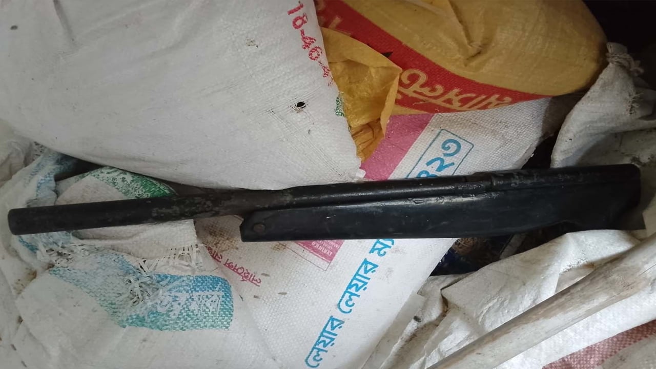 অভয়নগরে বাড়ি থেকে ওয়ান শুটার গান উদ্ধার পলাতক মালিক