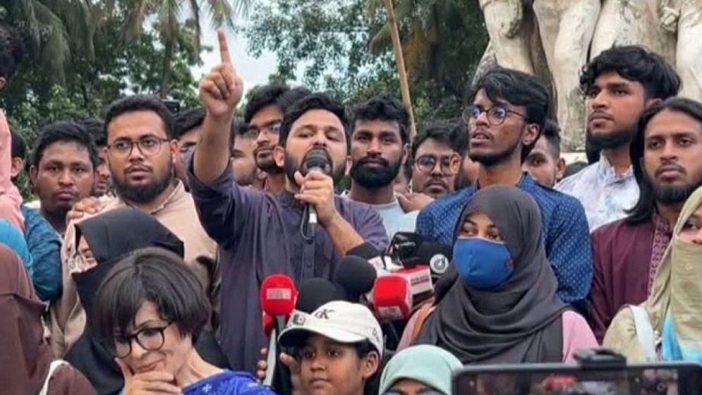 সাহাবুদ্দিন চুপ্পুর বিচার দাবিতে শাহবাগে বিক্ষোভ ও কঠোর আন্দোলনের হুঁশিয়ারি