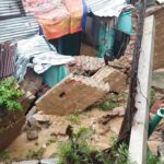 চট্টগ্রামে পাহাড়ের দেয়াল ধসে যুবক নিহত, আহত ৪