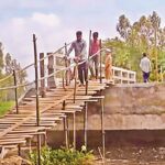 সংযোগ সড়ক ছাড়াই কোটি টাকায় নির্মিত ব্রিজ জনদুর্ভোগ চরমে