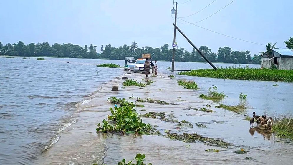 দেশের বিভিন্ন অঞ্চলে বন্যা পরিস্থিতির উন্নতির পূর্বাভাস ও ঝুঁকিপূর্ণ নদনদীর তালিকা প্রকাশ