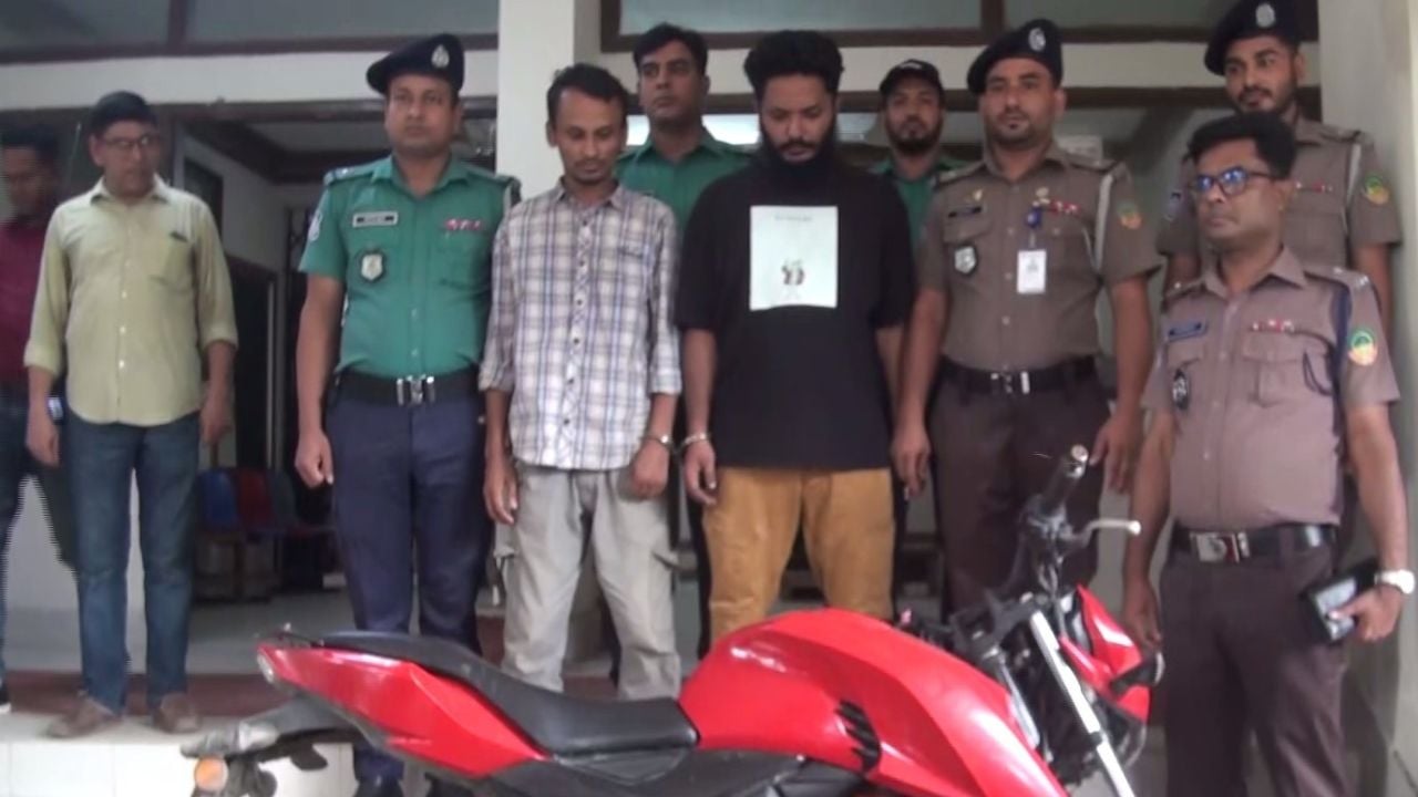 গাজীপুরে বিদেশি পিস্তল ও গুলিসহ গ্রেপ্তার দুই