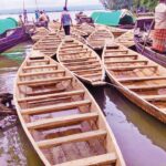 মধ্যনগরে ১৬ প্রাথমিক বিদ্যালয়ে নৌকা বিতরণ: হাওরের শিক্ষার্থীদের যাতায়াত সহজ ও নিরাপদ