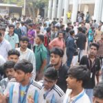 রাজশাহী শিক্ষা বোর্ডের সামনে শিক্ষার্থীদের বিক্ষোভ: শিক্ষামন্ত্রীর পদত্যাগ দাবি ও সড়ক অবরোধ