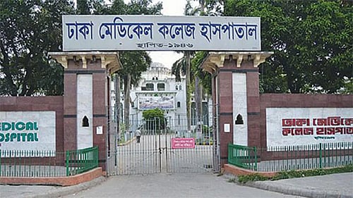Patient dies after falling from balcony at Dhaka Medical College Hospital