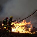 ফ্রান্স ও স্পেনে ভয়াবহ দাবানলে বাস্তুচ্যুত ৩ লক্ষ ৬০ হাজার মানুষ, নিয়ন্ত্রণে হিমশিম কর্তৃপক্ষ