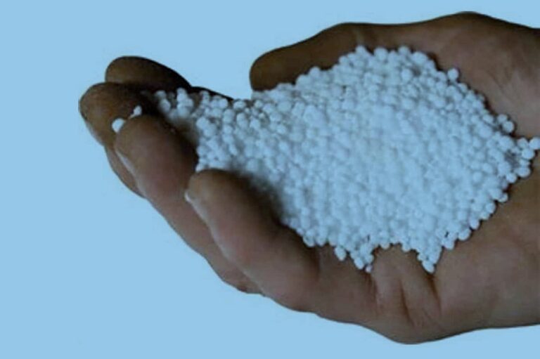 রাশিয়া থেকে কম মূল্যে সার আমদানির সুযোগ ও দ্বিপক্ষীয় বাণিজ্যিক সম্পর্ক জোরদারের উদ্যোগ
