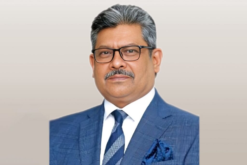 আর্থিক সংকটের মুখে ন্যাশনাল ব্যাংকের এমডি আদিল চৌধুরীর পদত্যাগ