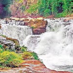 Dozens of tourists stranded by heavy rains in Bandarban; travel suspended across region