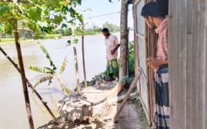 Relentless river erosion leaves Bogura villagers homeless as authorities cite funding delays