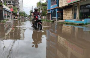 Pabna residents face severe disruption as crumbling infrastructure and drainage failures trigger urban flooding