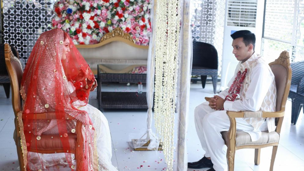 Pakistani Blogger Rubina Maroof Bridges Cultural Divide With Marriage to Bangladeshi National
