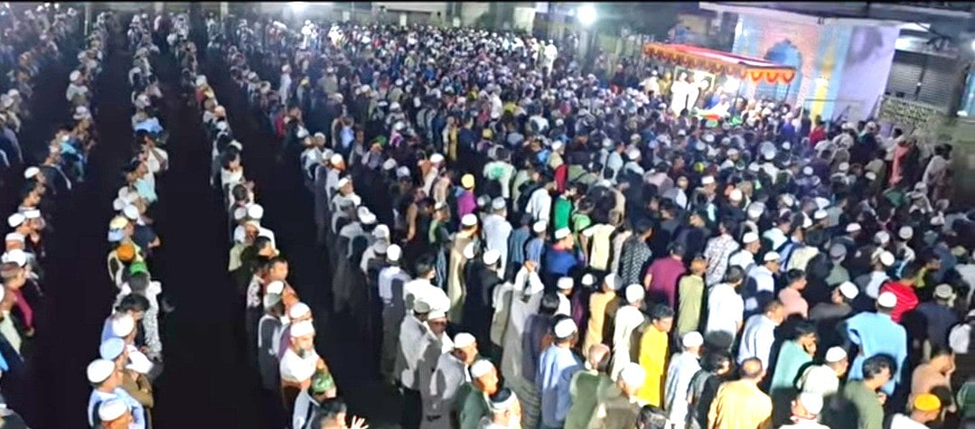 Political Tensions Flare in Bhairab Following Pro-Awami League Slogans at Former Mayors Funeral