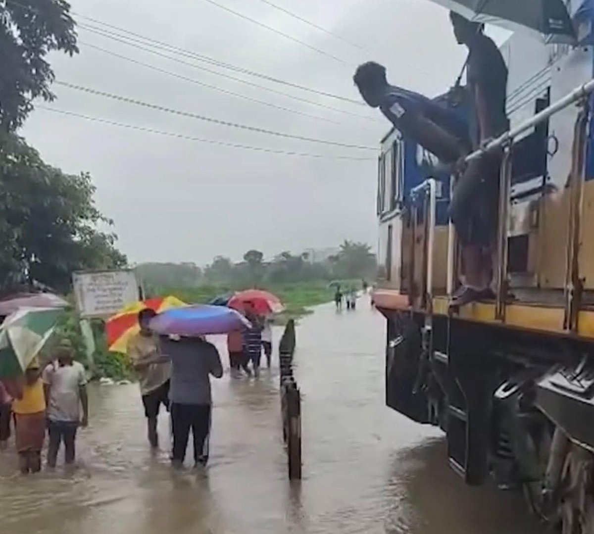Flooding Strands Cox Bazar-Bound Tourist Express in Chittagong