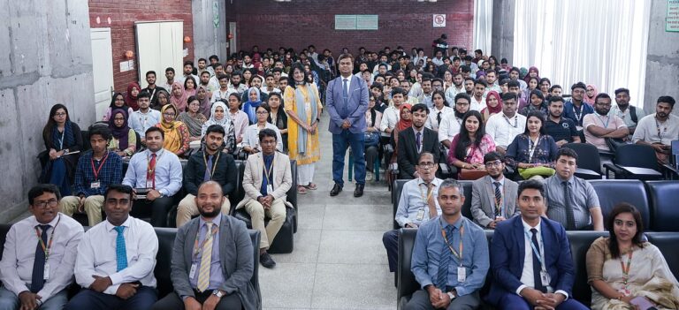 আইইউবিএটিতে আন্তর্জাতিক বৃত্তির কৌশল ও উচ্চশিক্ষার সম্ভাবনা নিয়ে সেমিনার অনুষ্ঠিত