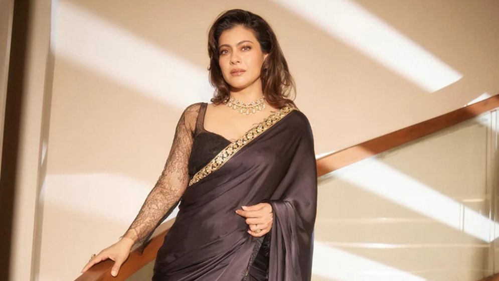 Kajol Receives Anandabazar Best of the Year Award, Expresses Interest in Bengali Cinema