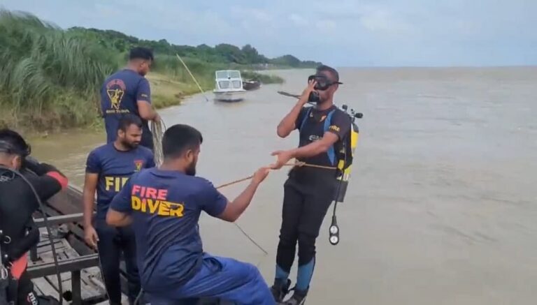 Two missing after boat capsizes in Rajshahi Padma River