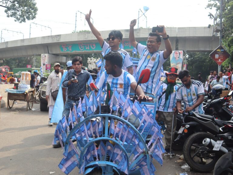 ম্যারাডোনা থেকে মেসি, বাংলাদেশজুড়ে আর্জেন্টিনার উন্মাদনা ও ফুটবলের নতুন অধ্যায়