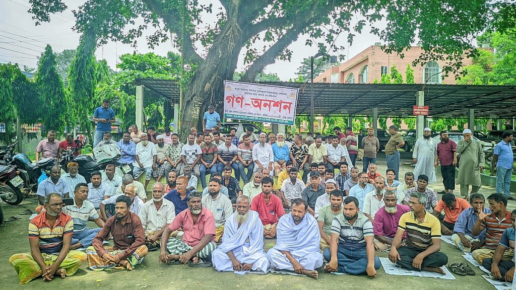 Rangpur potato farmers launch hunger strike over rising cold storage costs