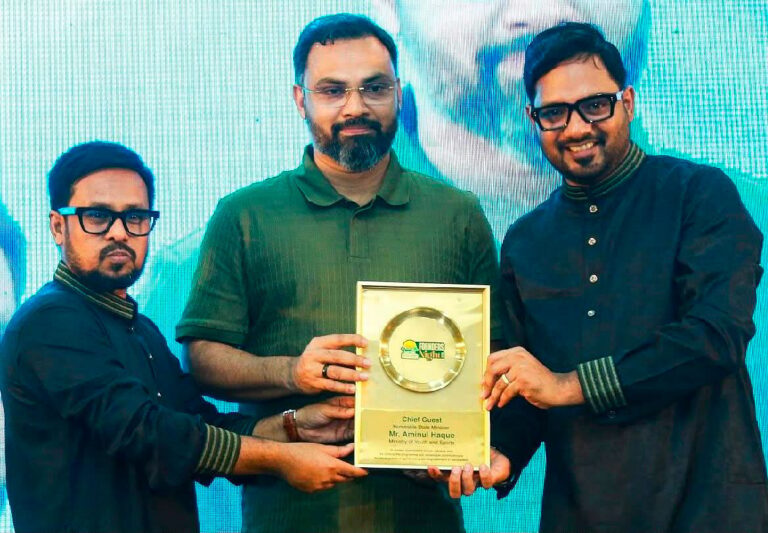 বগুড়ায় দেশের প্রথম কমিউনিটিভিত্তিক কৃষি পর্যটন প্রকল্পে এক হাজার প্রতিষ্ঠাতার হাতে জমির দলিল হস্তান্তর