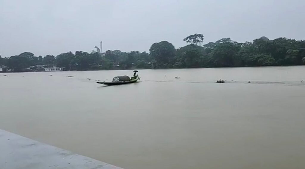 Heavy Rains and Flash Floods Threaten Low-Lying Areas of Sunamganj