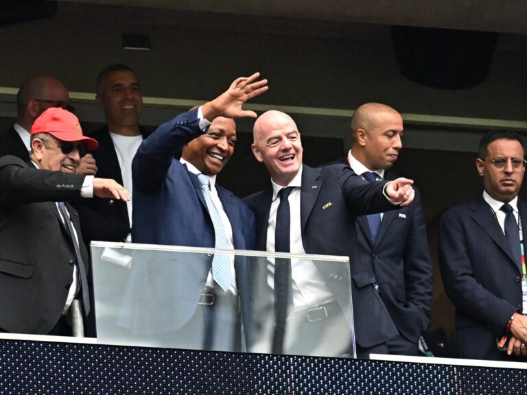 ফিফা সভাপতির পুনর্নির্বাচনে শক্ত অবস্থানে ইনফান্তিনো পাশে দাঁড়িয়েছে আফ্রিকা মহাদেশীয় ফুটবল সংস্থা